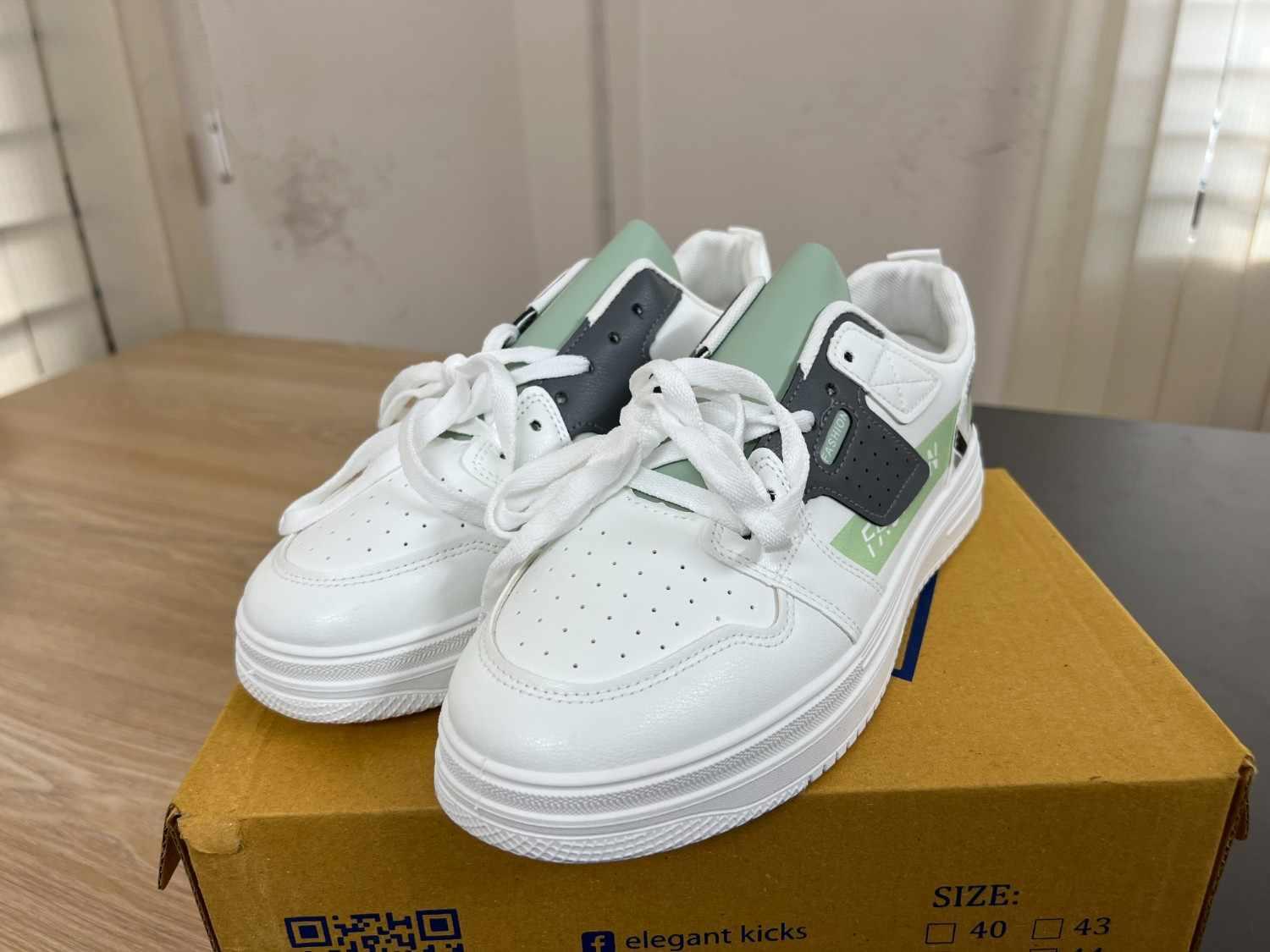 MintEdge Fashion Sneakers