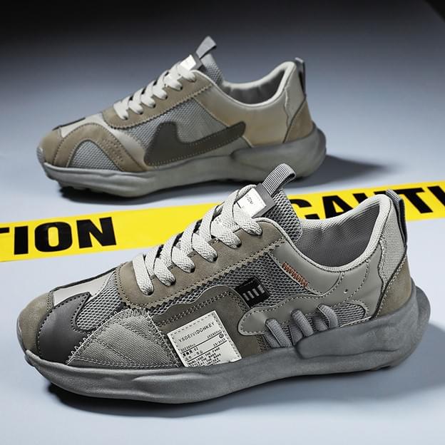 Retro Edge Sneakers